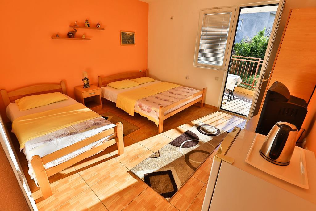 Apartments Vitic Sutomore Quarto foto