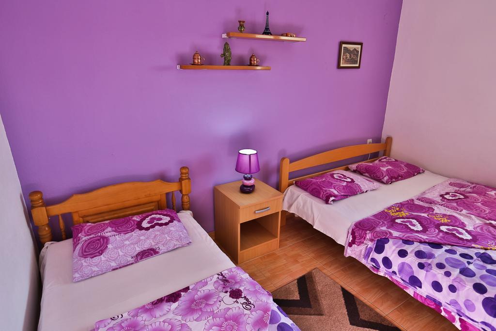 Apartments Vitic Sutomore Quarto foto