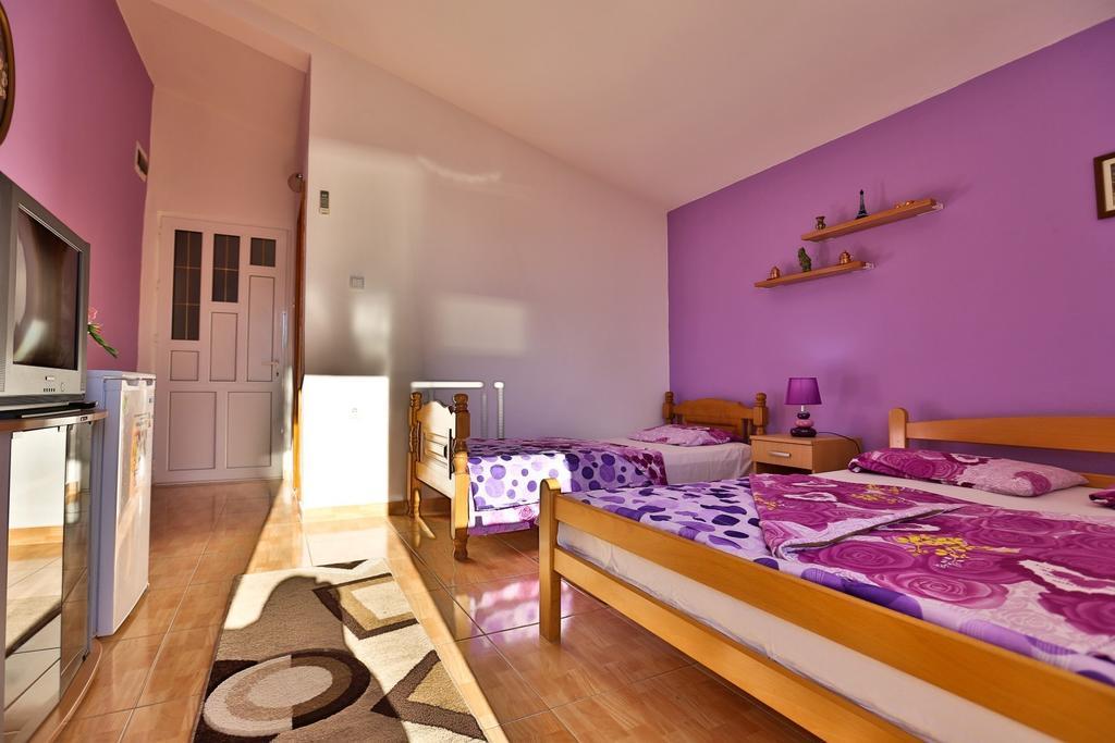 Apartments Vitic Sutomore Quarto foto