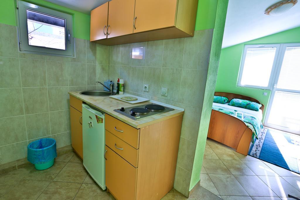 Apartments Vitic Sutomore Quarto foto