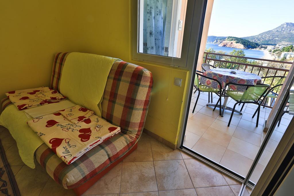 Apartments Vitic Sutomore Quarto foto