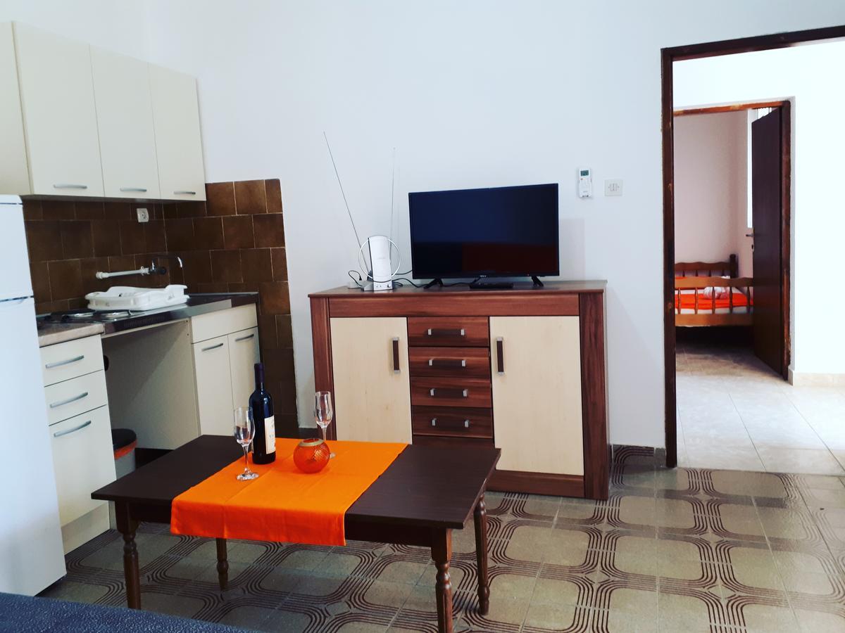 Apartments Vitic Sutomore Exterior foto